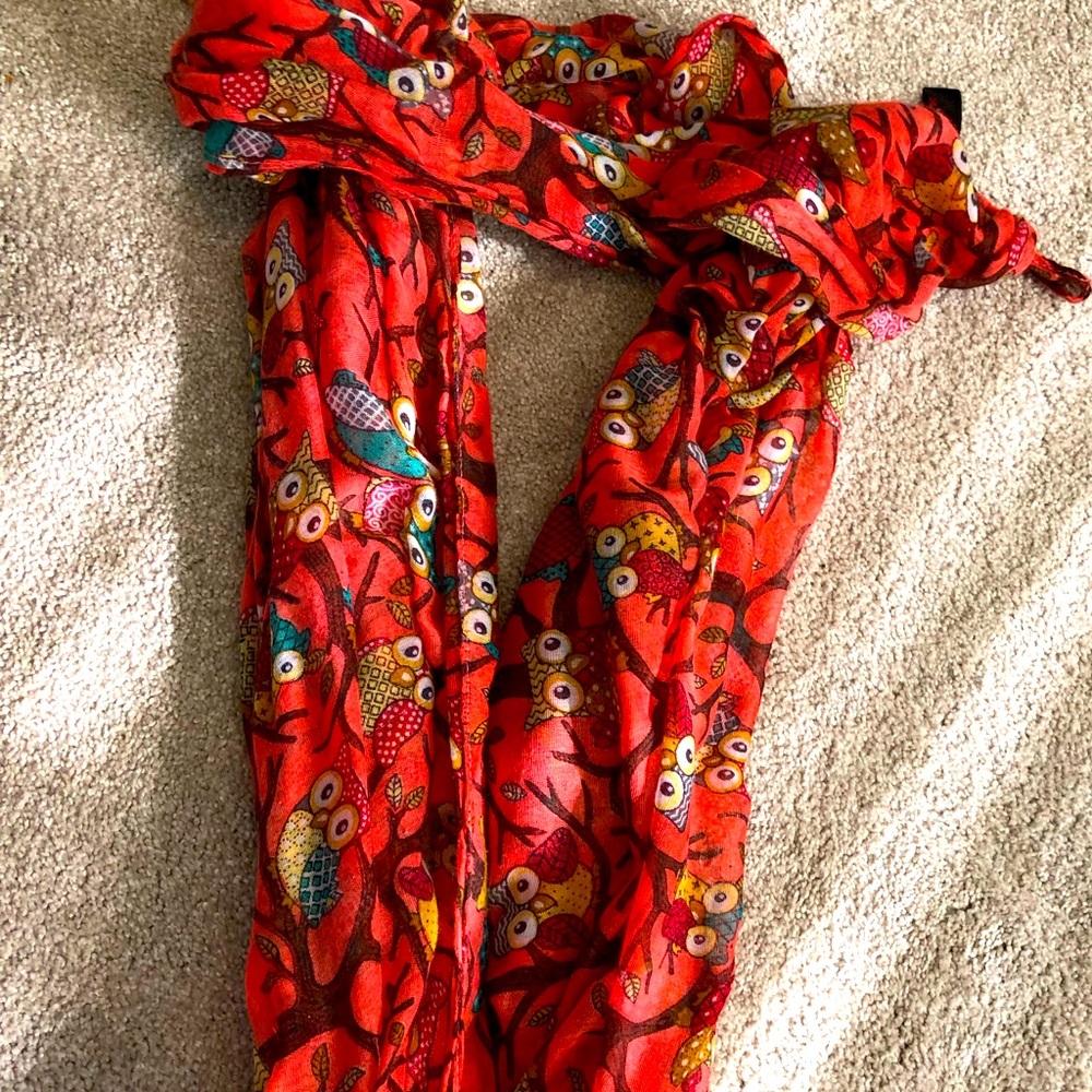 One of a kind owl 🦉 scarf/coverup